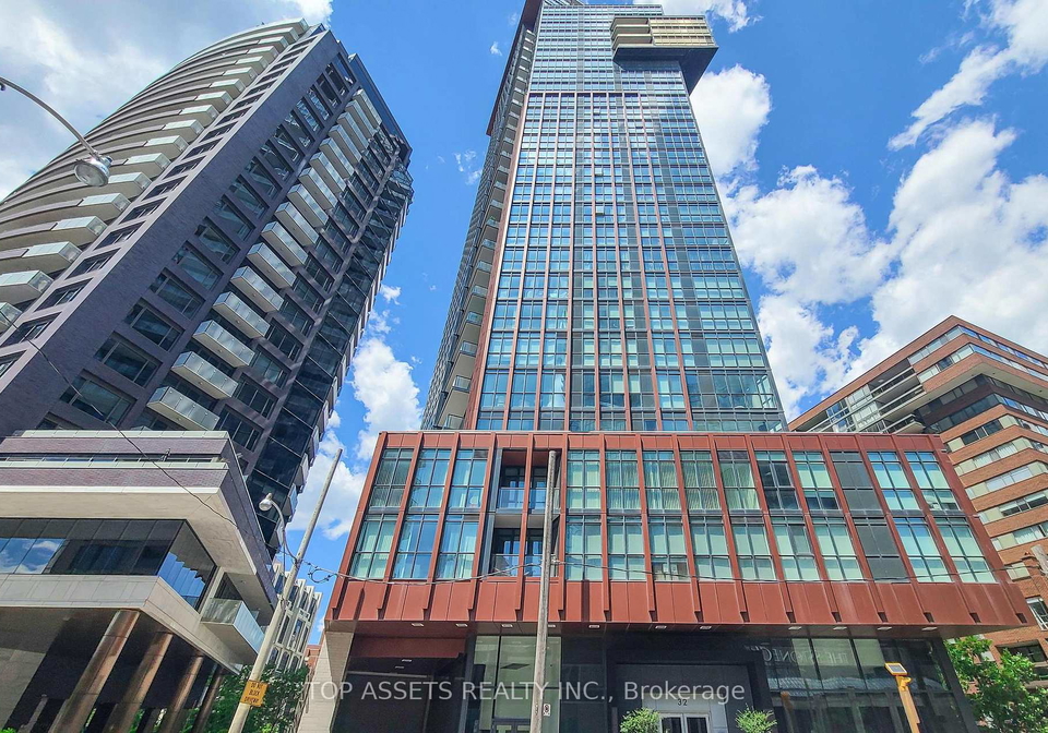 32-davenport-road-toronto-ontario-c12338094