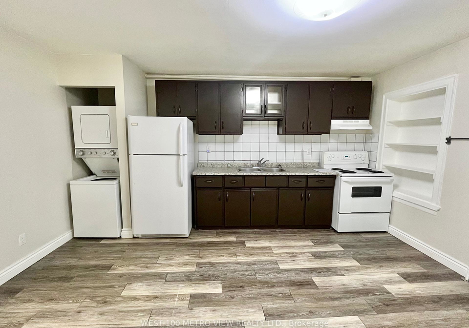 1321-dundas-street-w-toronto-ontario-c12338153