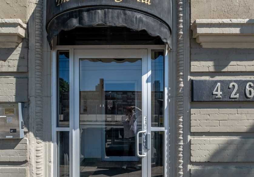 426-queen-street-e-toronto-ontario-c12338158