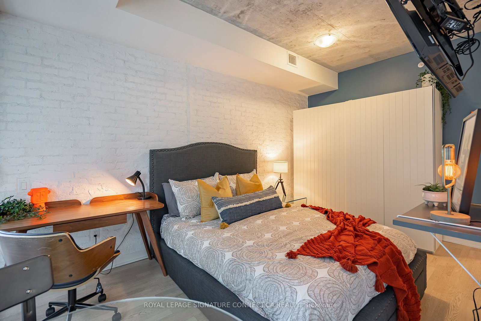 38-stewart-street-toronto-ontario-c12338281