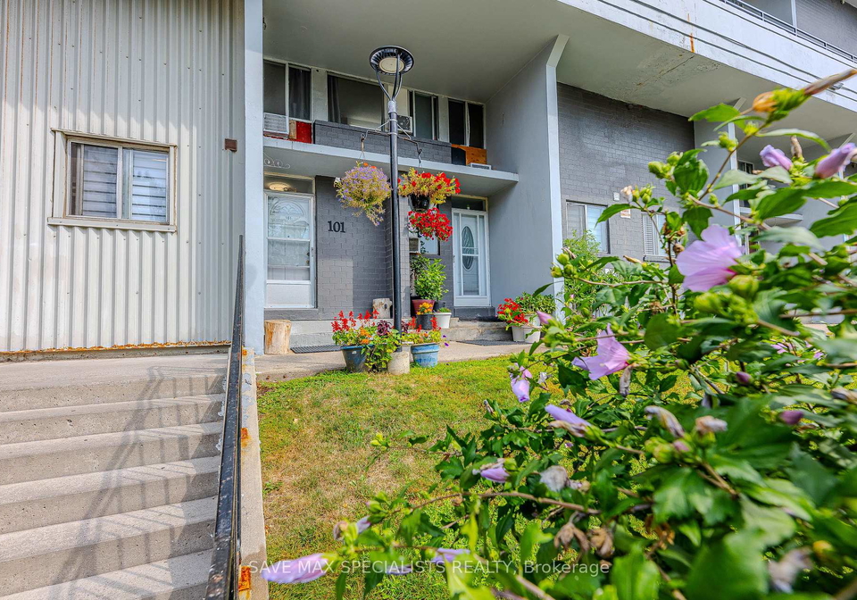 35-sunny-glen-way-east-york-ontario-c12338391