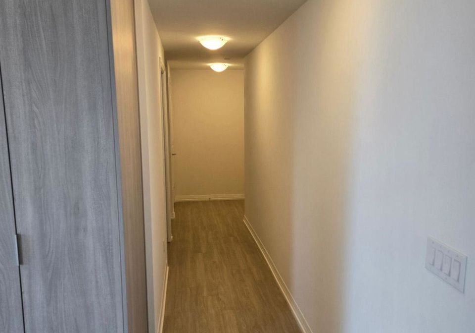 28-widmer-street-toronto-ontario-c12338406