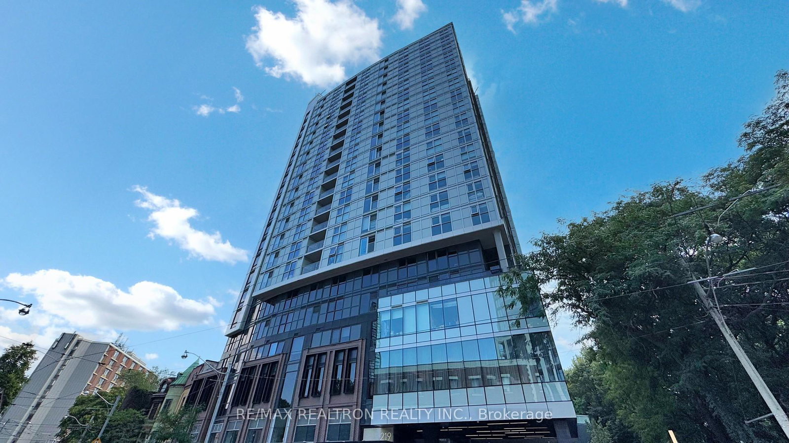 219-dundas-street-e-toronto-ontario-c12338472