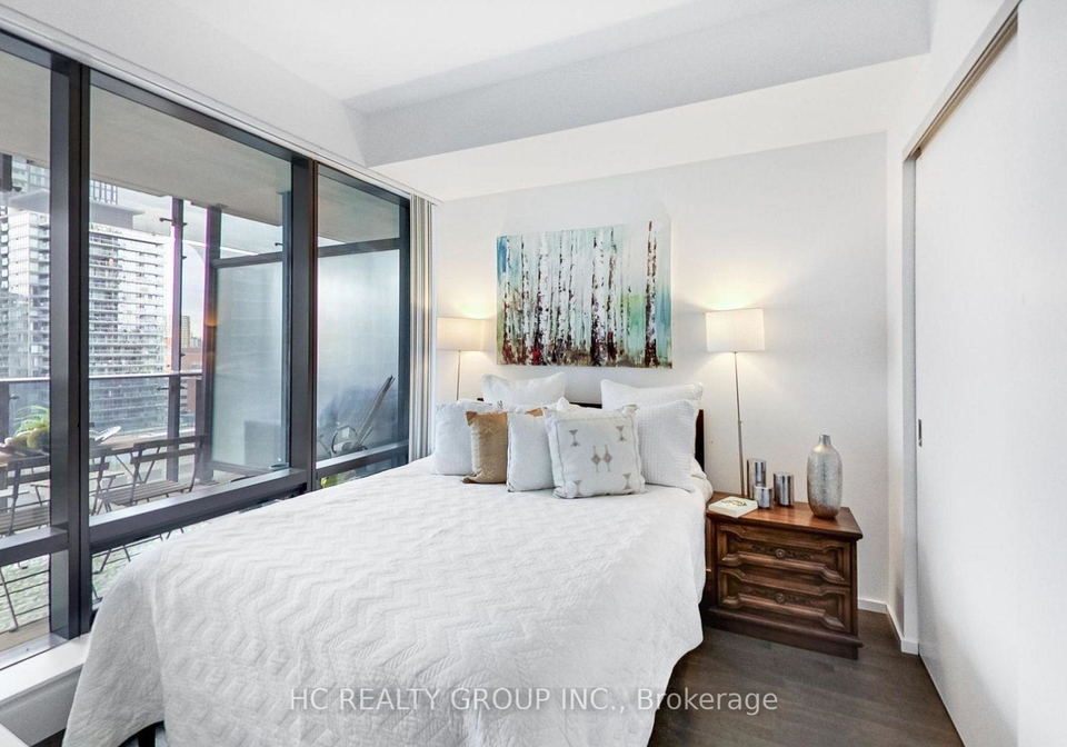 5-st-joseph-street-toronto-ontario-c12338655