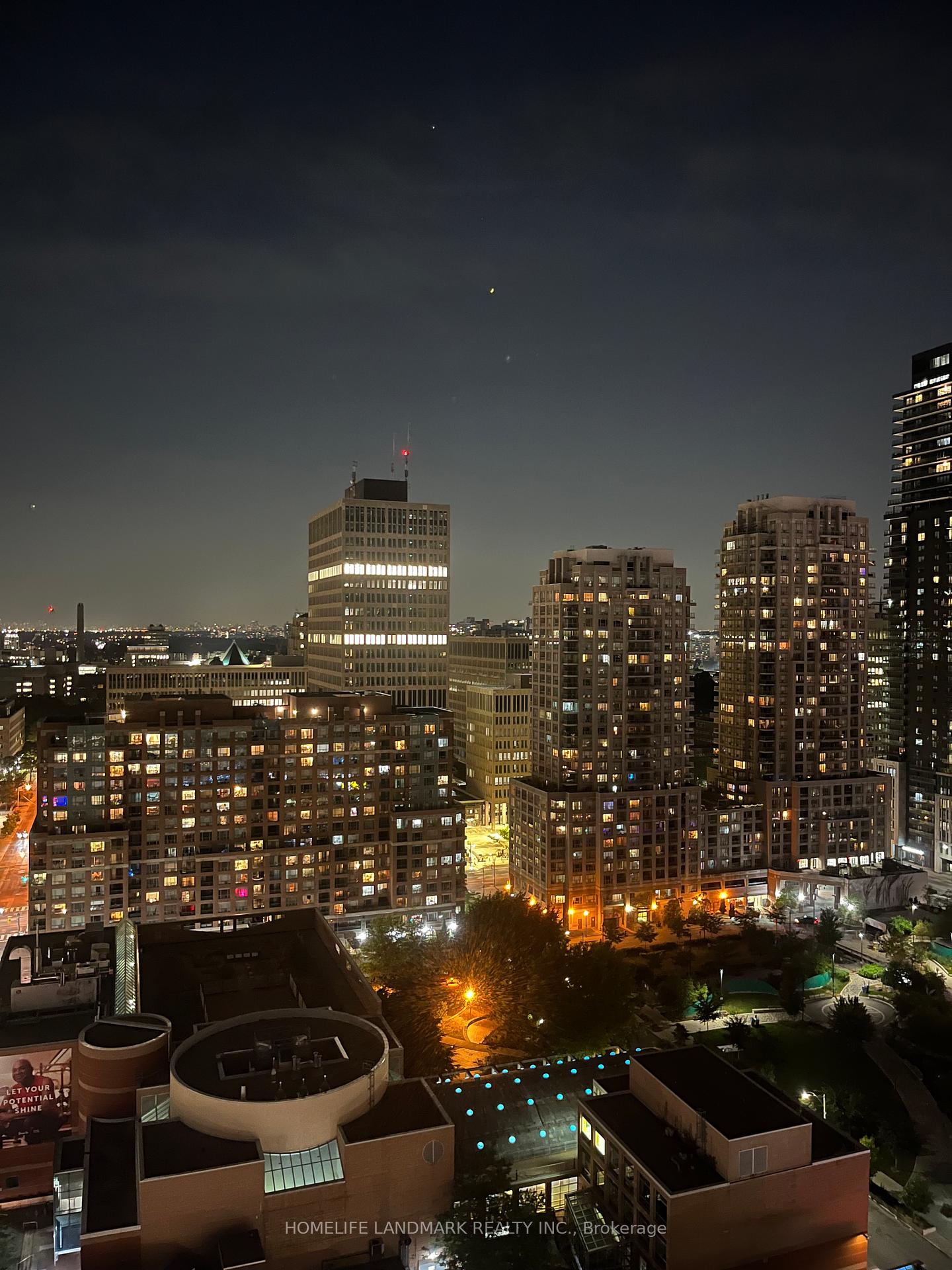 501-yonge-street-toronto-ontario-c12338703