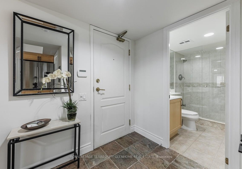 2-alexandra-boulevard-w-toronto-ontario-c12339201