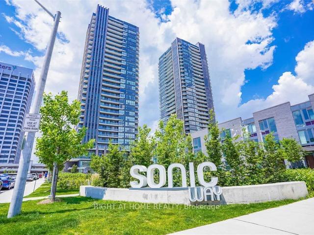 2-sonic-way-east-york-ontario-c12339404