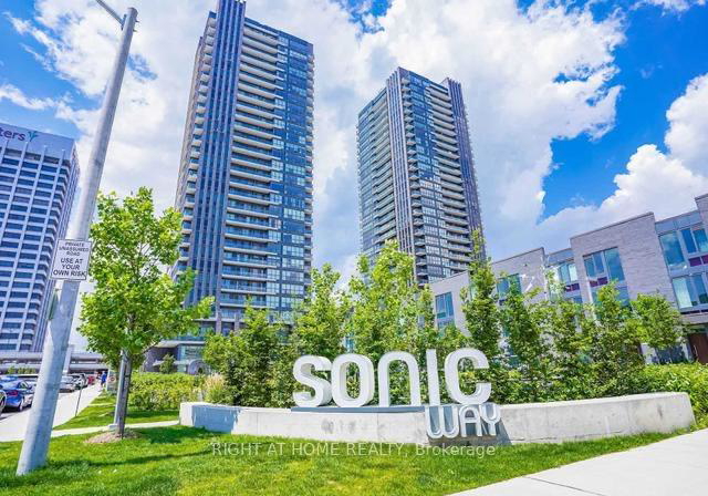 2-sonic-way-east-york-ontario-c12339404