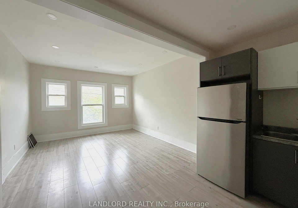 foxley-street-toronto-ontario-c12339623