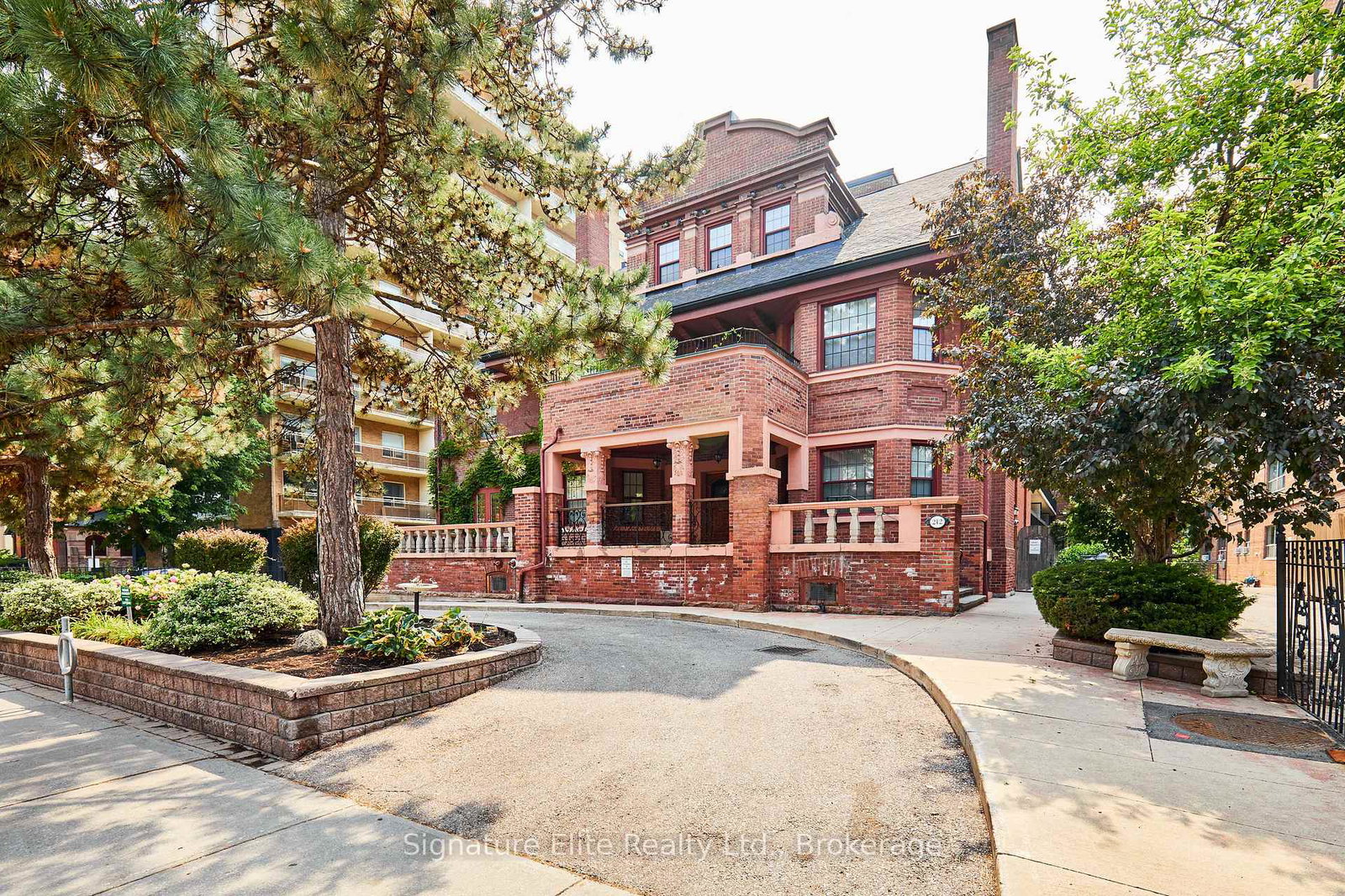 212-st-george-street-toronto-ontario-c12339646