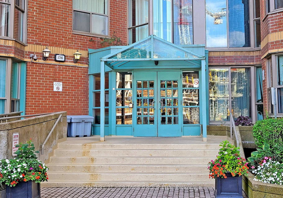5795-yonge-street-north-york-ontario-c12339718