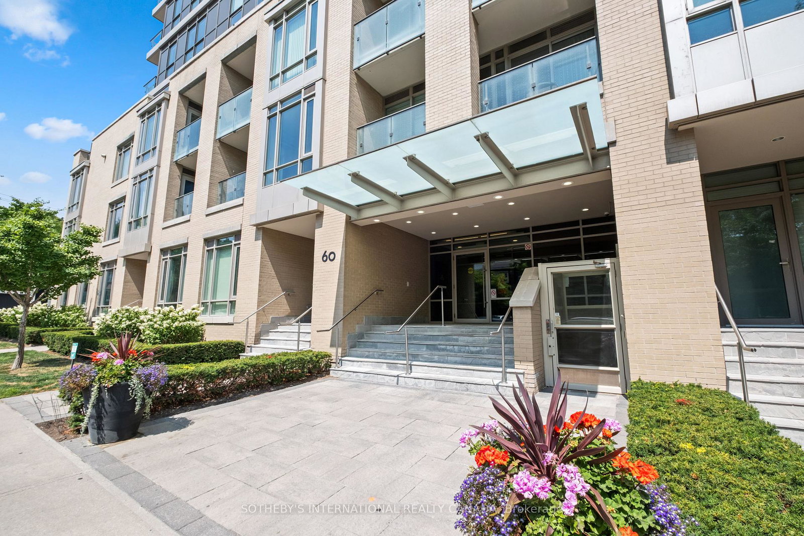 60-berwick-avenue-toronto-ontario-c12339745