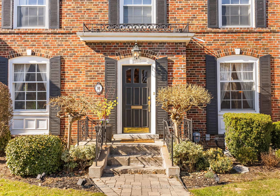 300-dawlish-avenue-north-york-ontario-c12339817