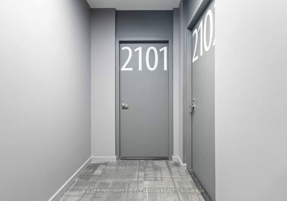 170-bayview-avenue-toronto-ontario-c12339897