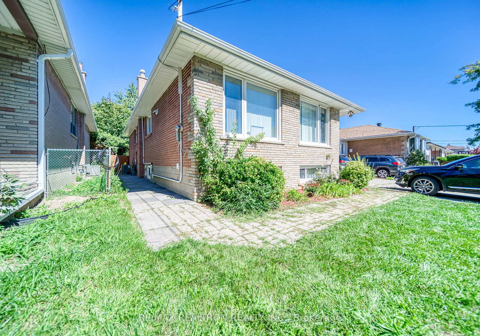 36-beaver-valley-road-toronto-ontario-c12340090