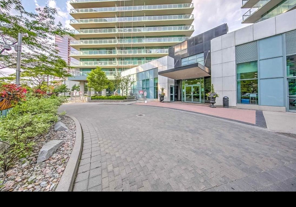 5508-yonge-street-toronto-ontario-c12340141