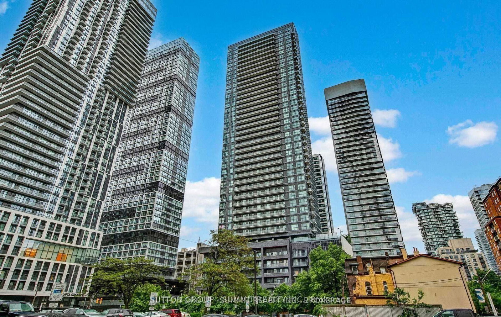 159-dundas-street-e-toronto-ontario-c12340289