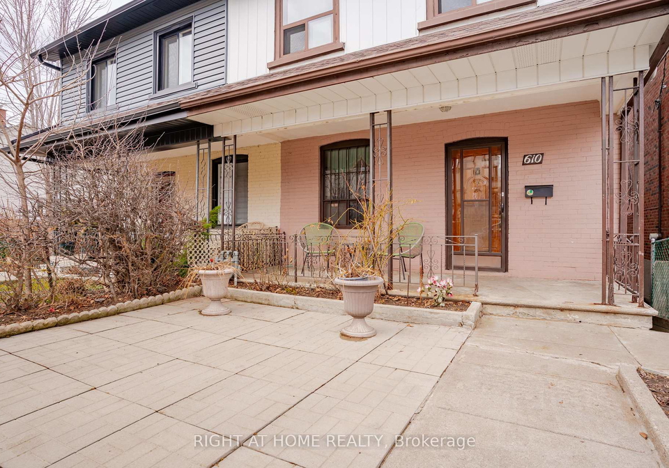 610-lauder-avenue-toronto-ontario-c12340330