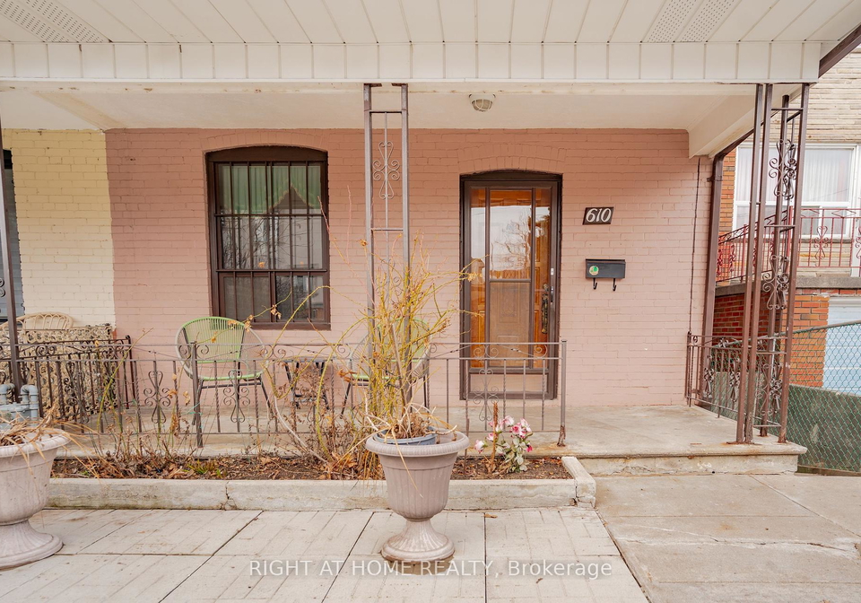 610-lauder-avenue-toronto-ontario-c12340330