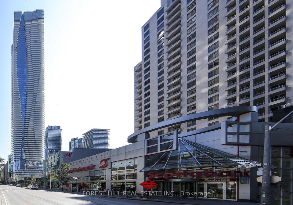 1-bloor-street-e-toronto-ontario-c12340496