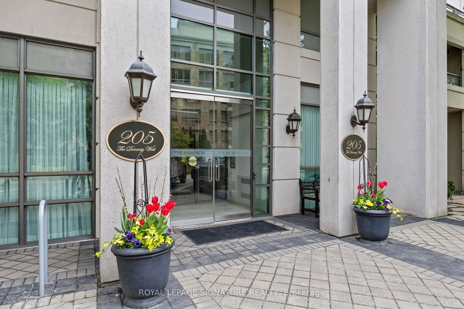 205-w-the-donway-w-north-york-ontario-c12340569