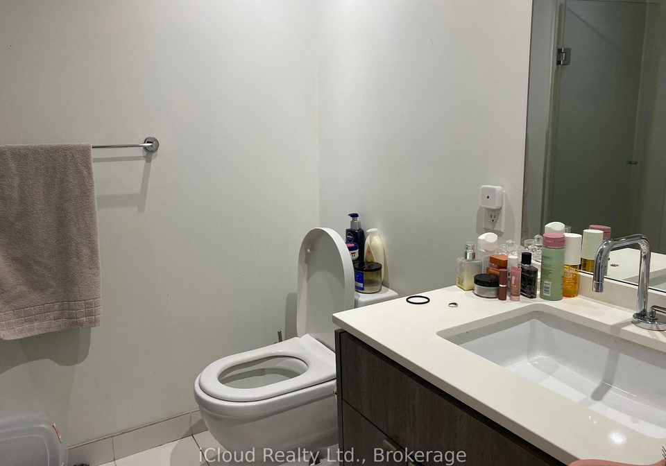 60-colborne-street-toronto-ontario-c12340654