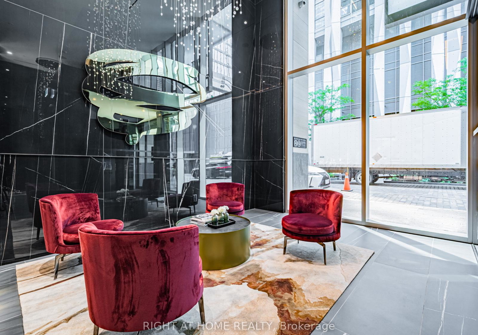 11-yorkville-avenue-toronto-ontario-c12340667