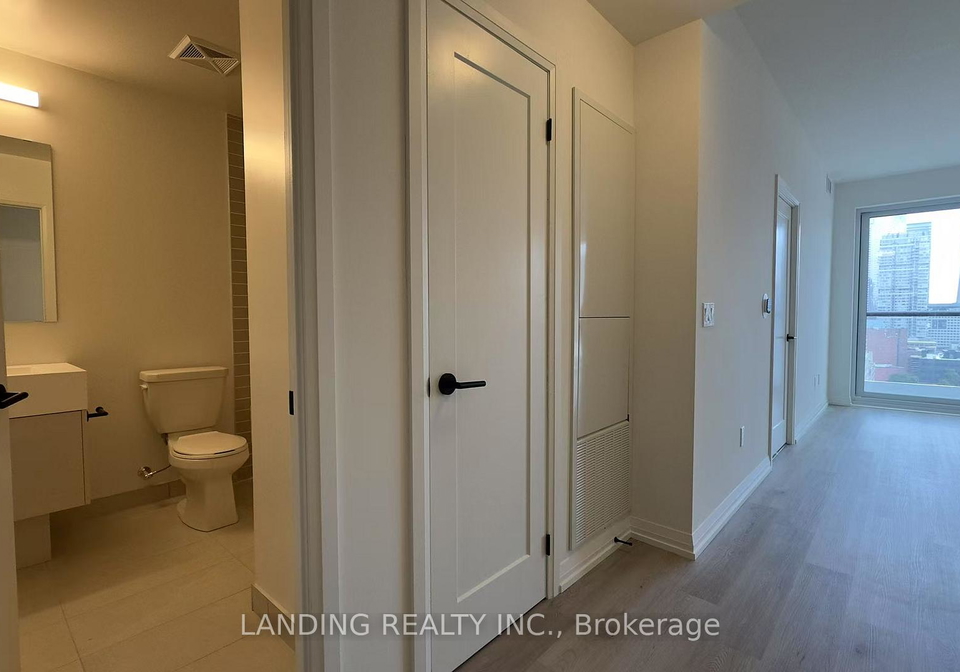 280-dundas-street-w-toronto-ontario-c12340721