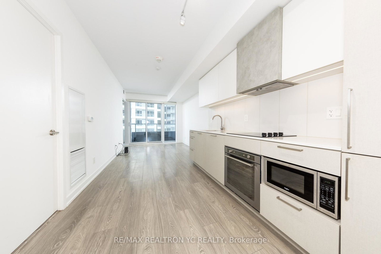 19-western-battery-road-toronto-ontario-c12340832