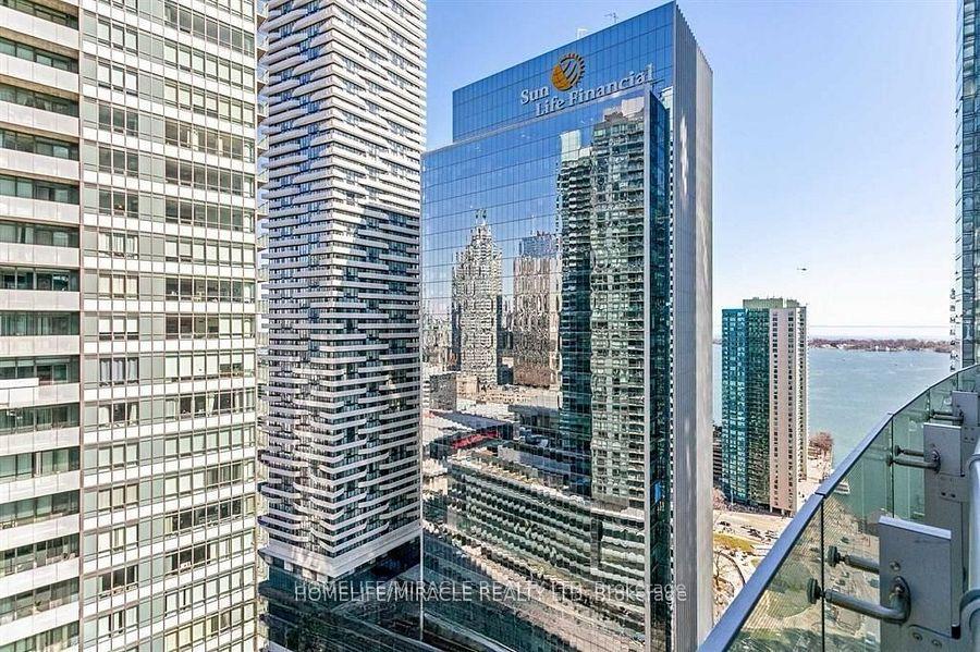 14-york-street-toronto-ontario-c12340896