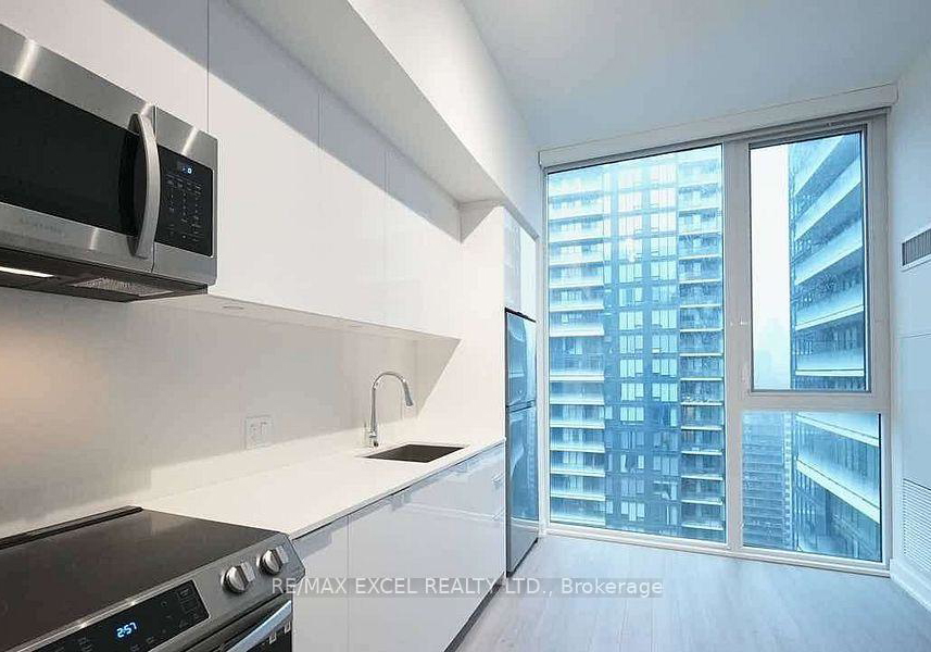 357-king-street-w-toronto-ontario-c12340919