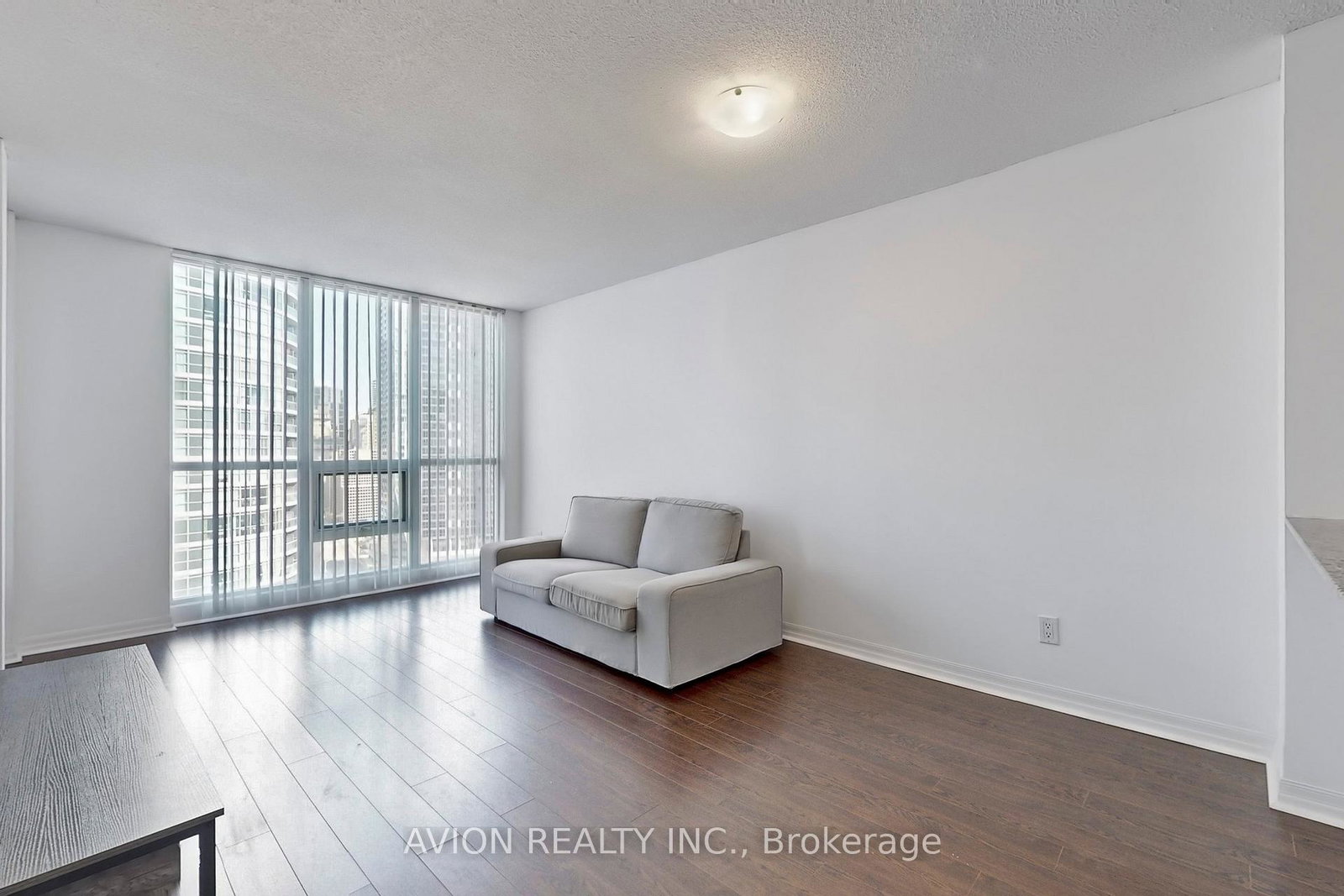 16-yonge-street-toronto-ontario-c12340981