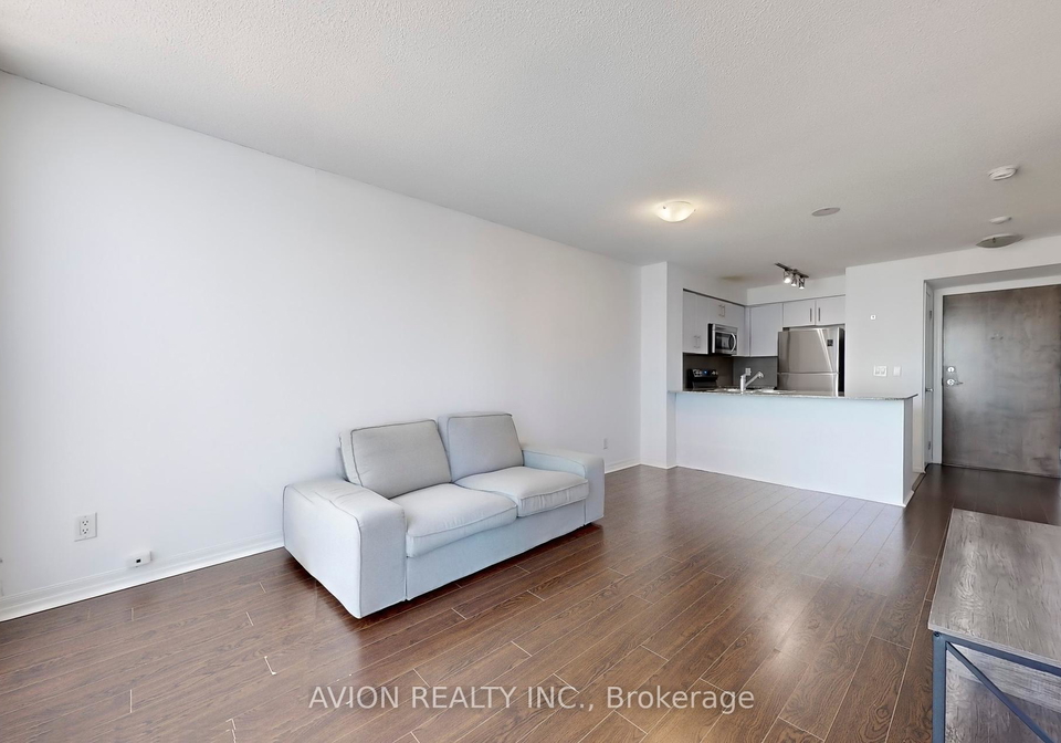 16-yonge-street-toronto-ontario-c12340981