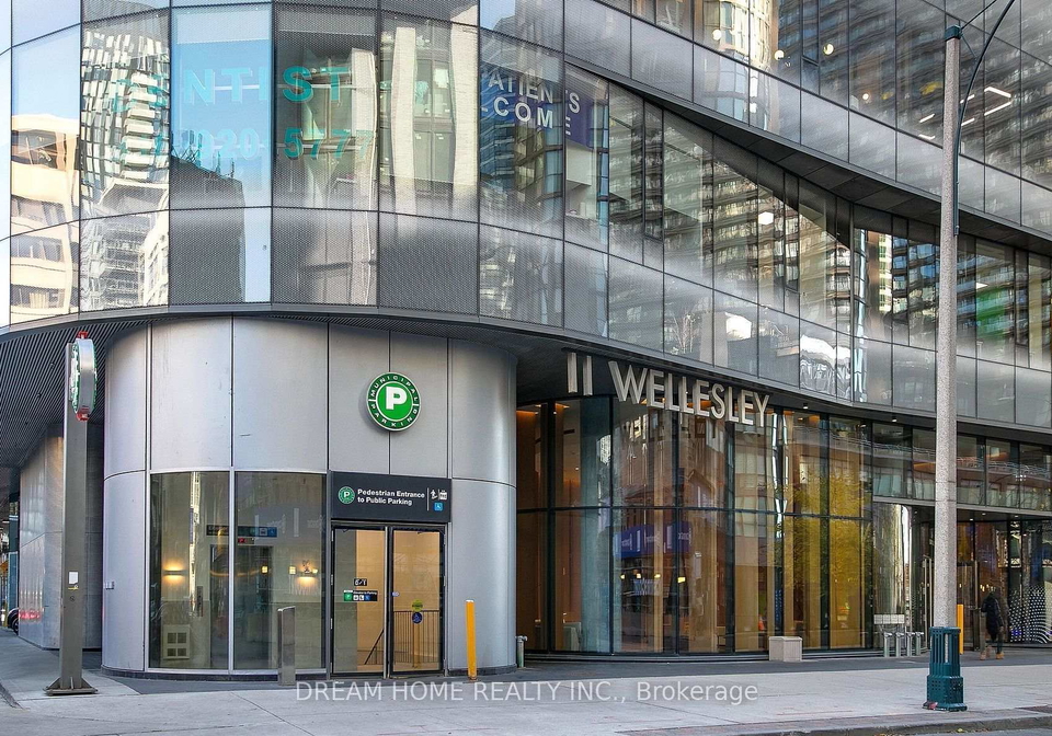 11-wellesley-street-w-toronto-ontario-c12340998