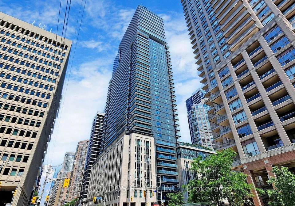955-bay-street-toronto-ontario-c12341014