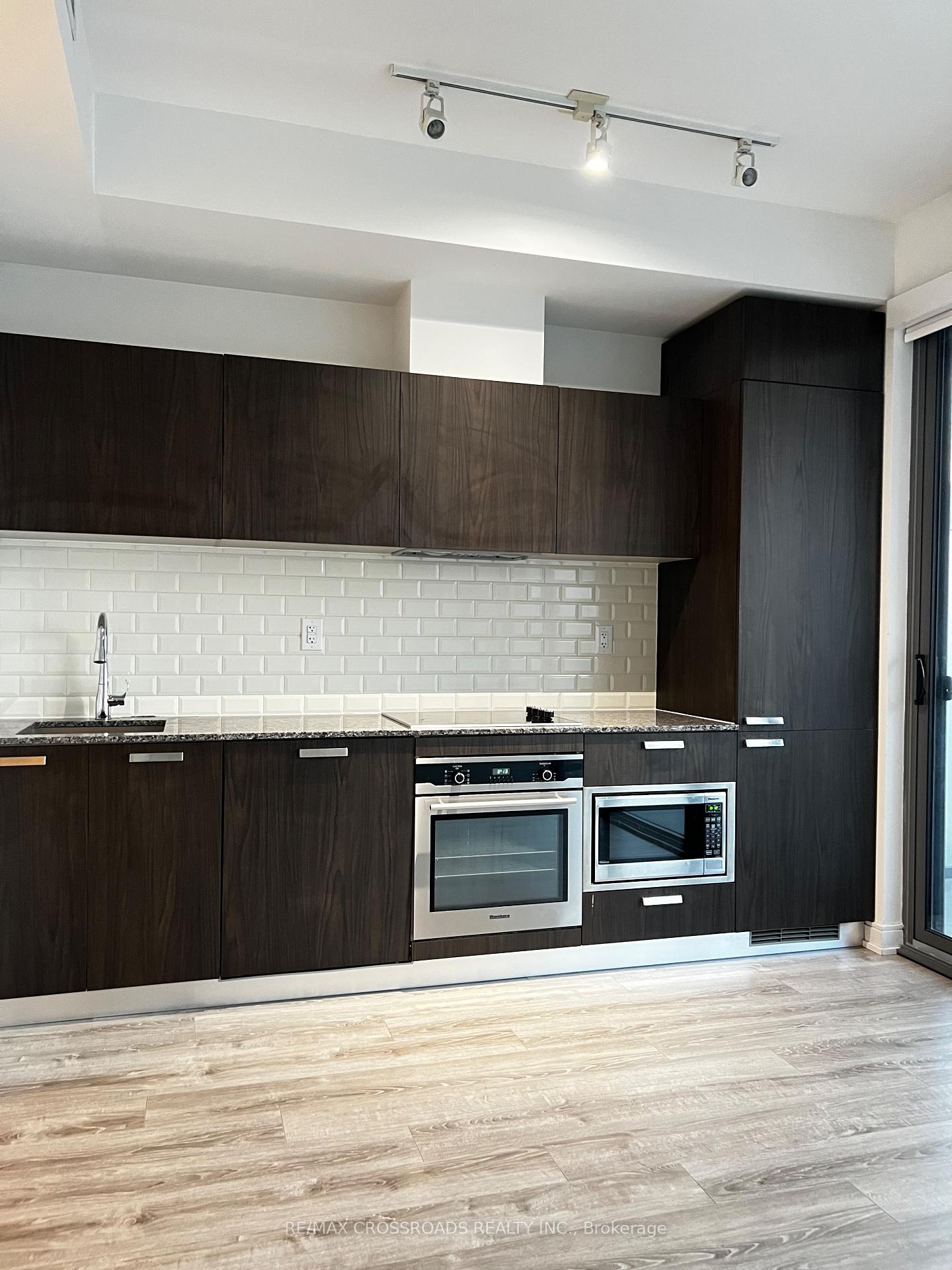 50-charles-street-e-toronto-ontario-c12341027