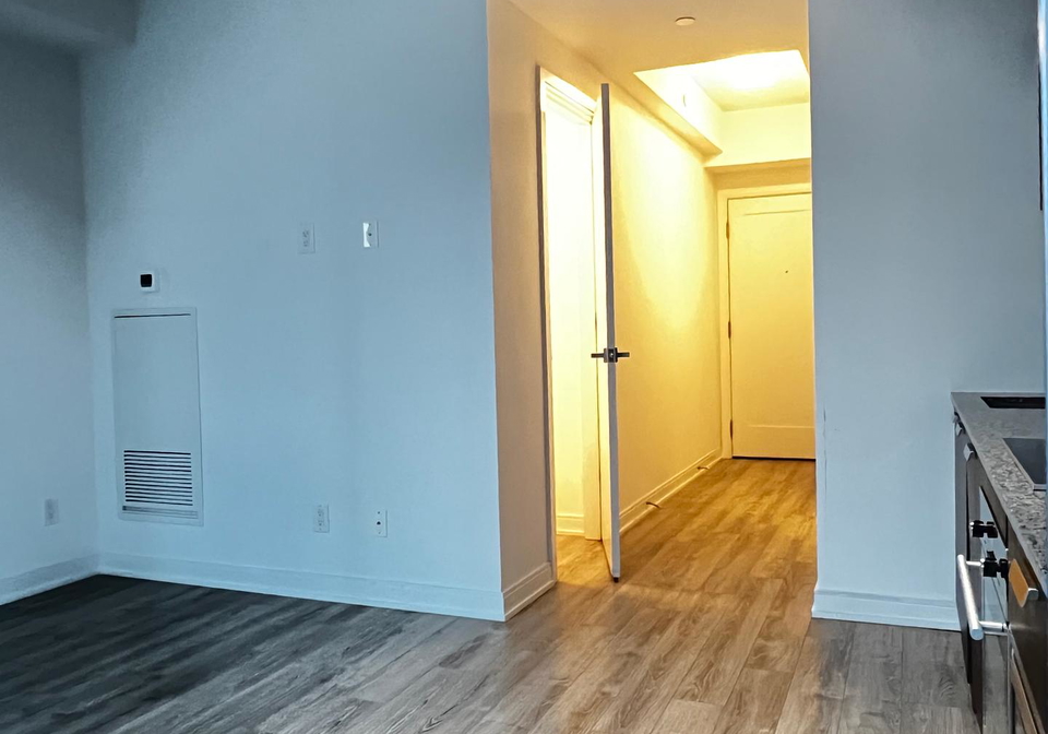 50-charles-street-e-toronto-ontario-c12341027