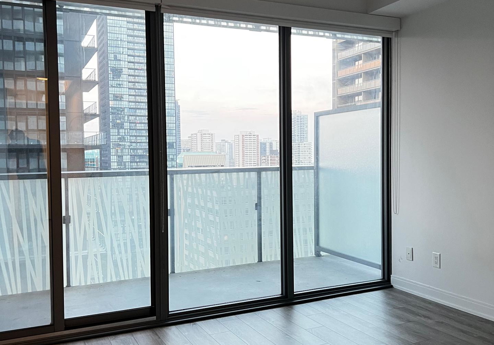50-charles-street-e-toronto-ontario-c12341027