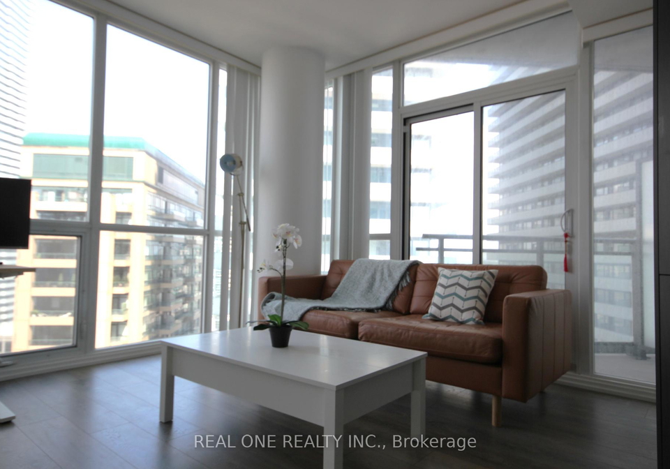 45-charles-street-e-toronto-ontario-c12341033