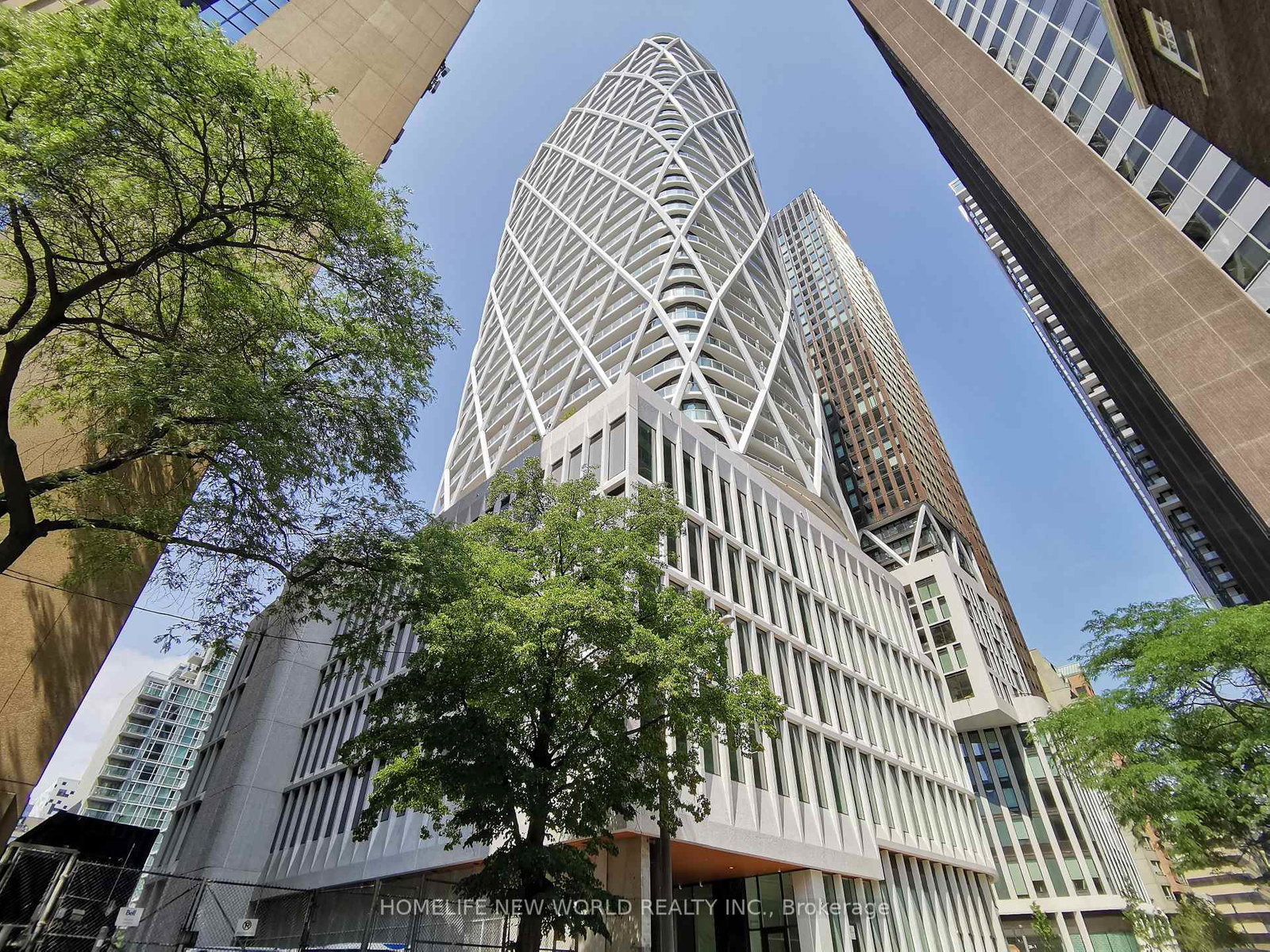 230-simcoe-street-toronto-ontario-c12341101