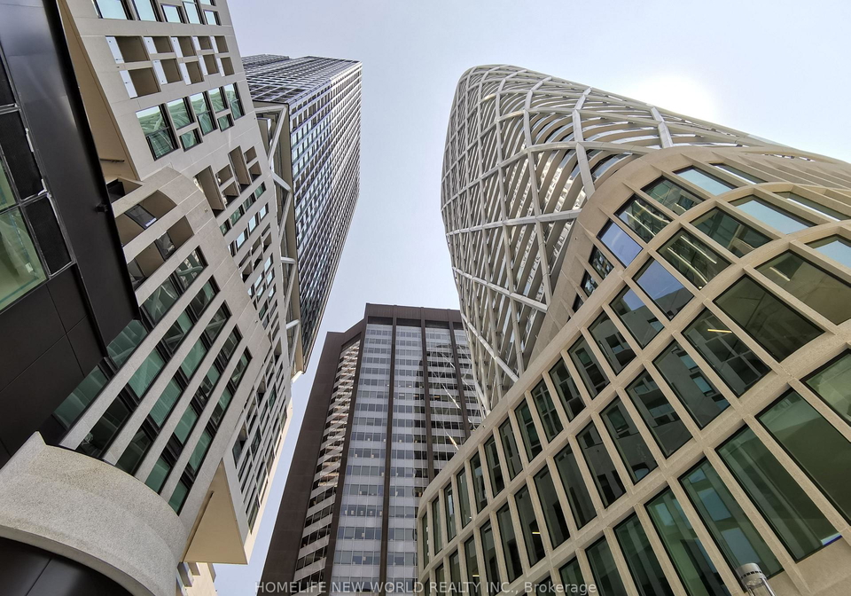 230-simcoe-street-toronto-ontario-c12341101
