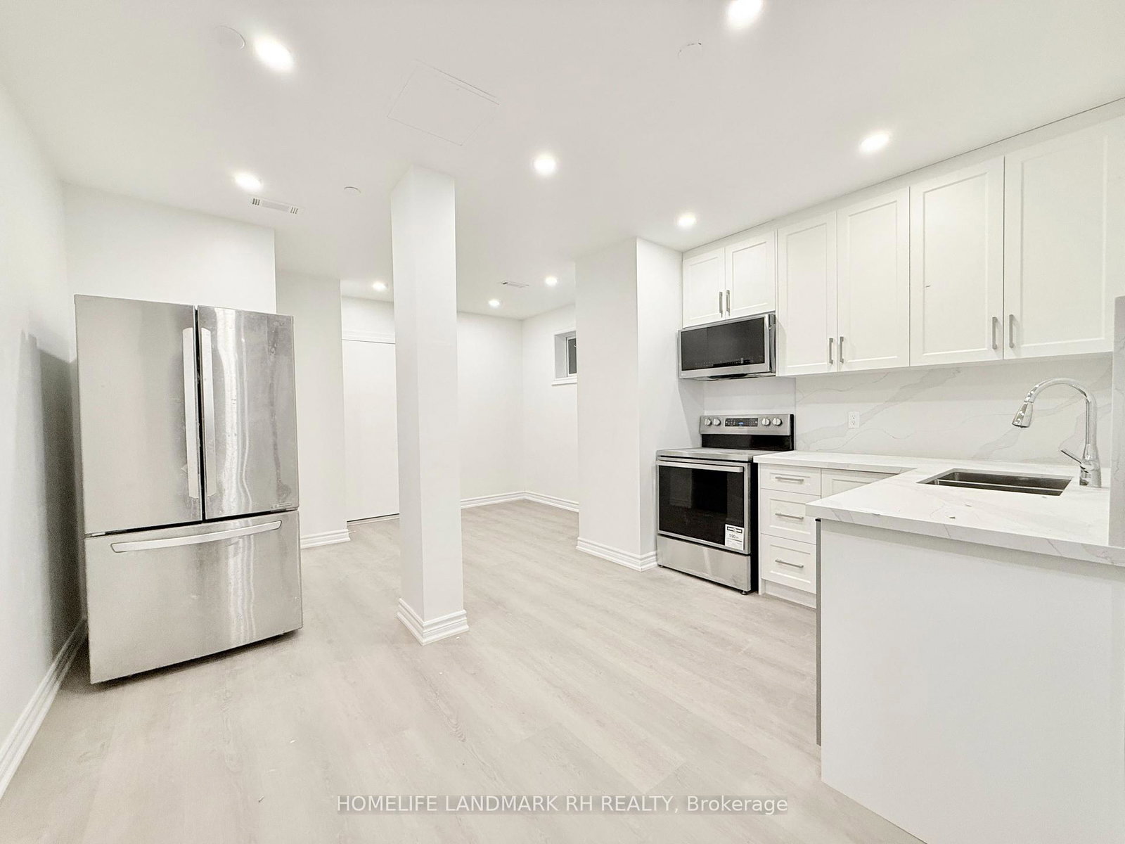 414-dundas-street-w-toronto-ontario-c12341313