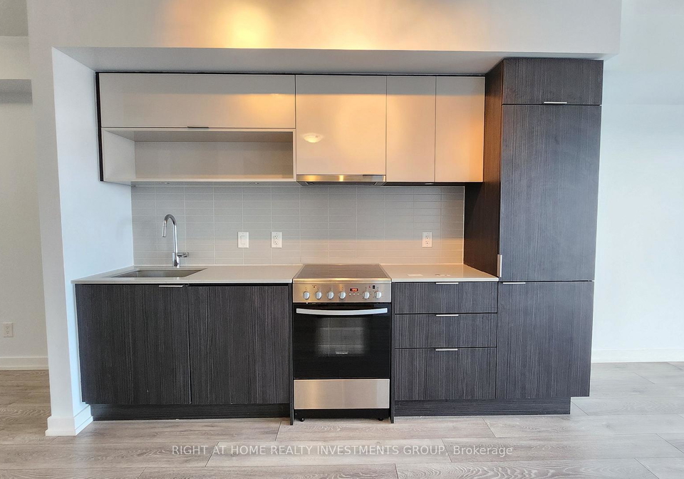 159-wellesley-street-e-toronto-ontario-c12341458