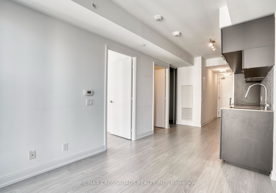 181-dundas-street-e-toronto-ontario-c12341578