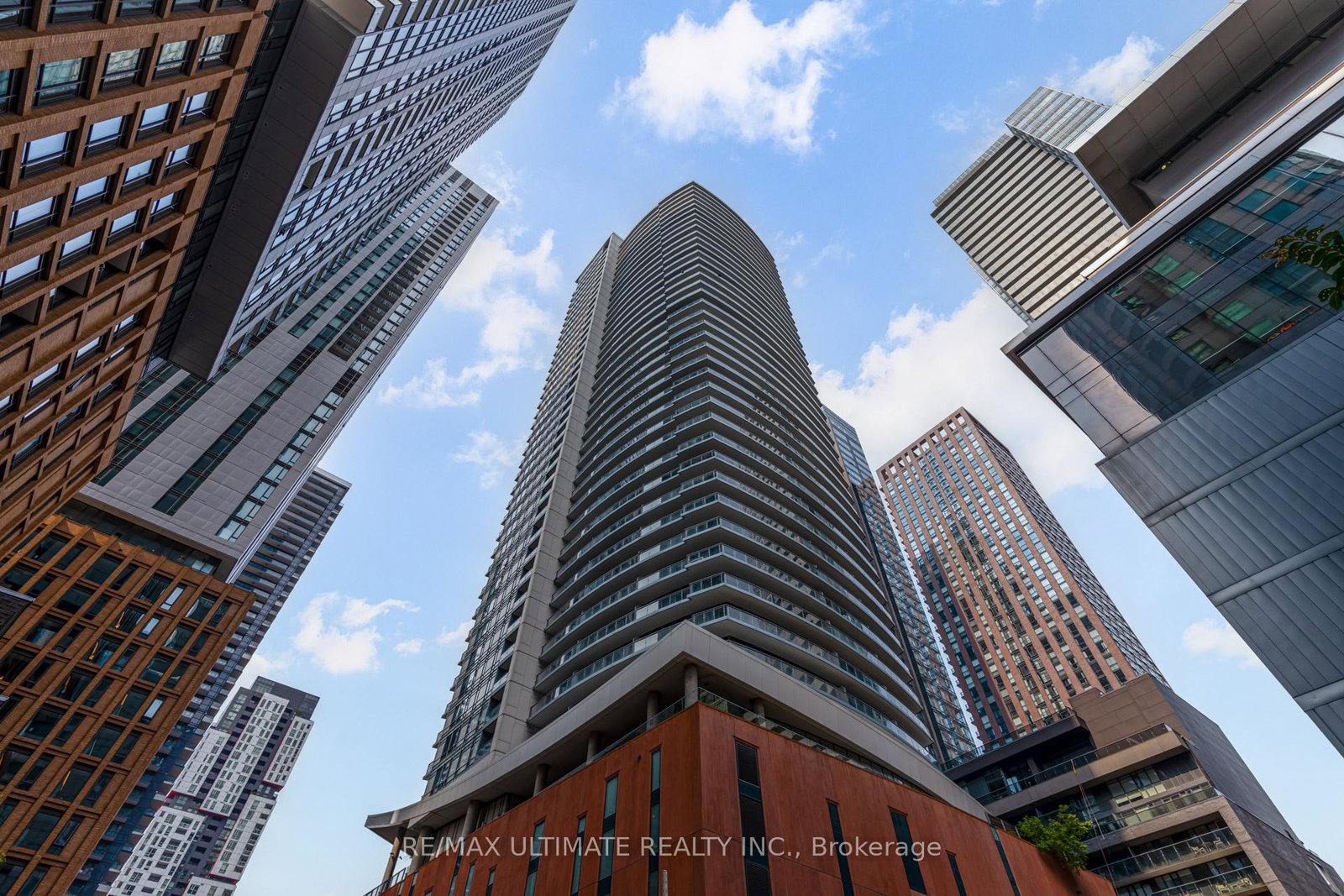 21-widmer-street-toronto-ontario-c12341639