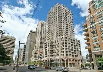 909-bay-street-toronto-ontario-c12341728