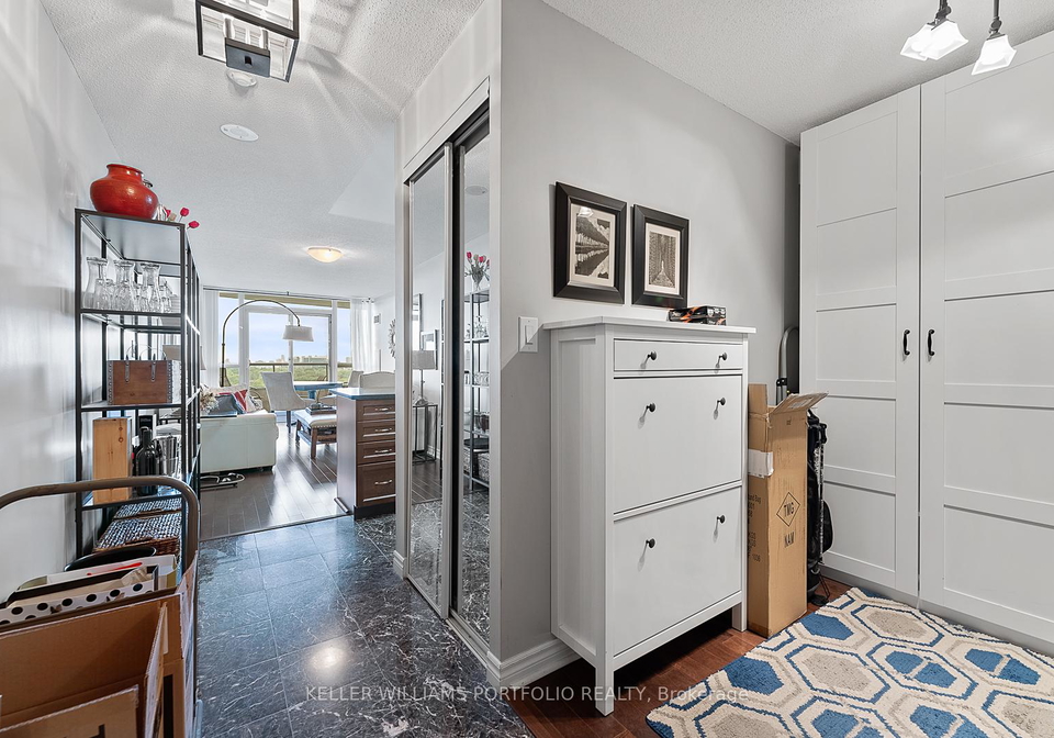 35-hollywood-avenue-north-york-ontario-c12341851