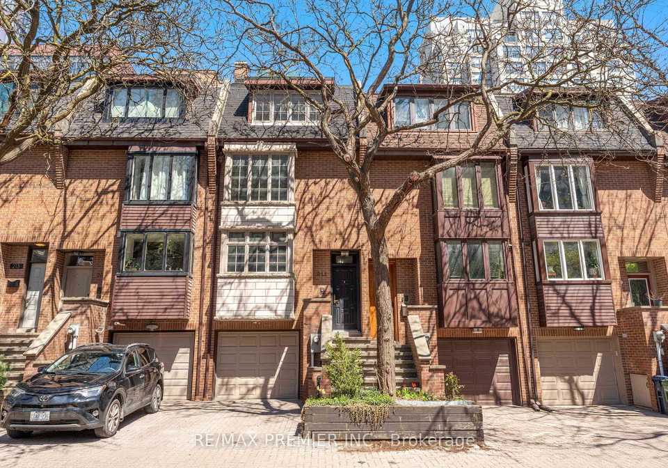 211-mutual-street-toronto-ontario-c12341934