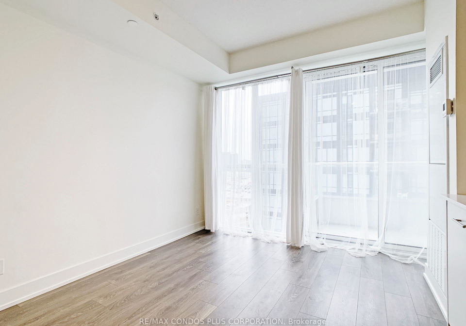 180-fairview-mall-drive-north-york-ontario-c12342026