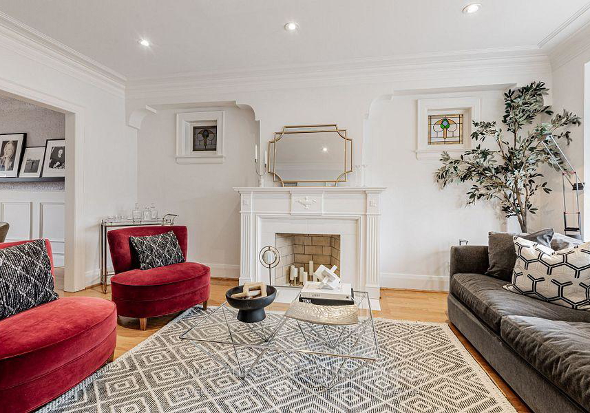 391-castlefield-avenue-toronto-ontario-c12342101